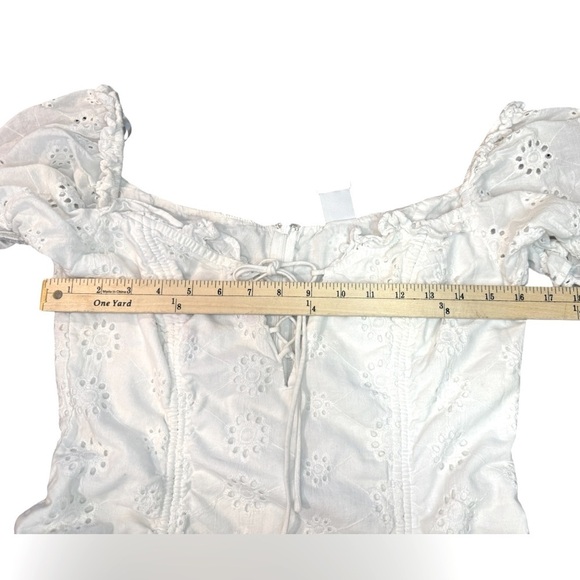 Selfie Leslie White La Quinta Lace-Up Bust Drawstring Detail Eyelet Dress Dress - Picture 15 of 16